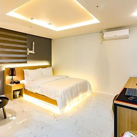 Hash Hotel Suwon Esterno foto