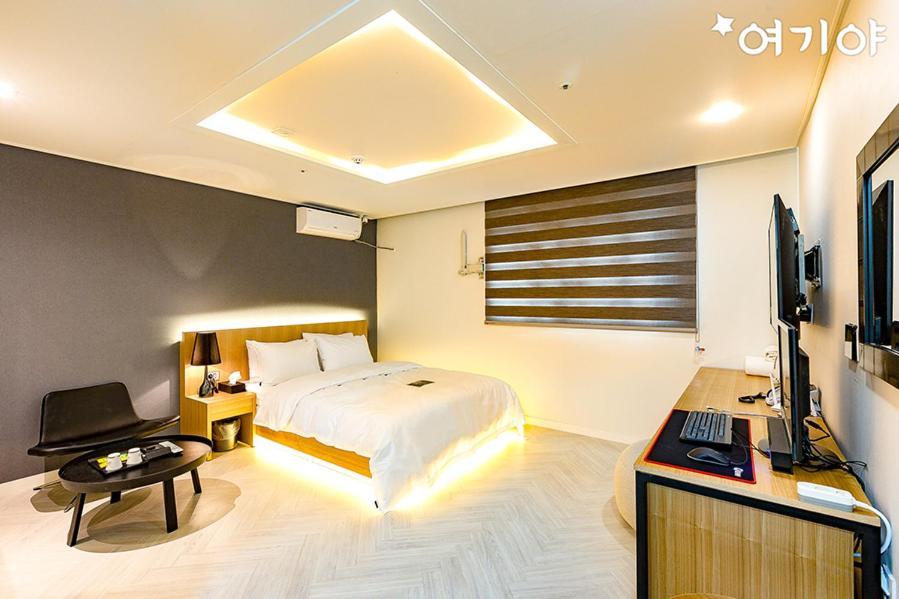 Hash Hotel Suwon Esterno foto