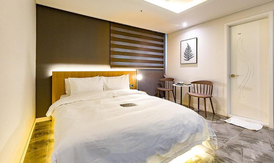 Hash Hotel Suwon Esterno foto